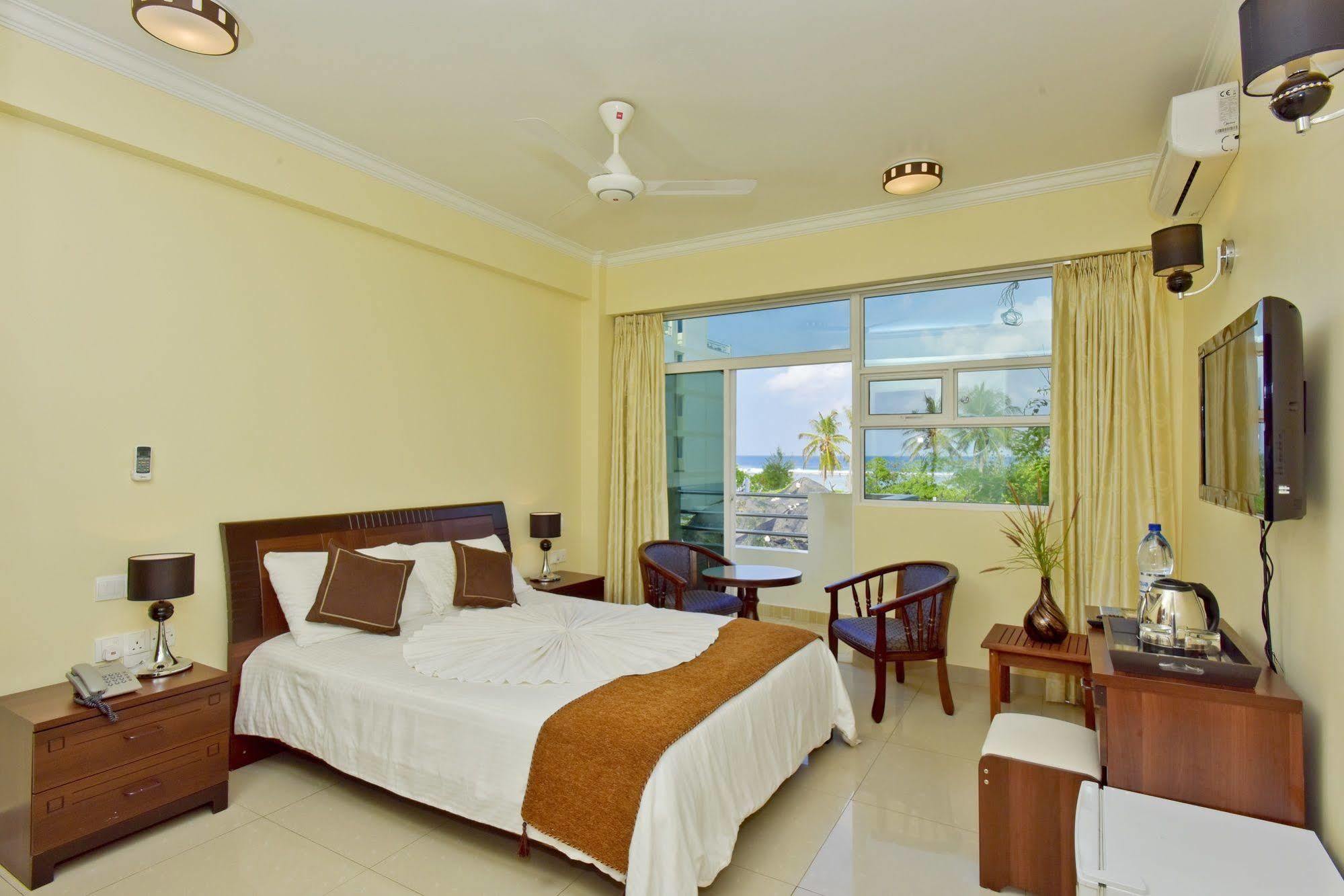 Crystal Beach Inn Male Luaran gambar